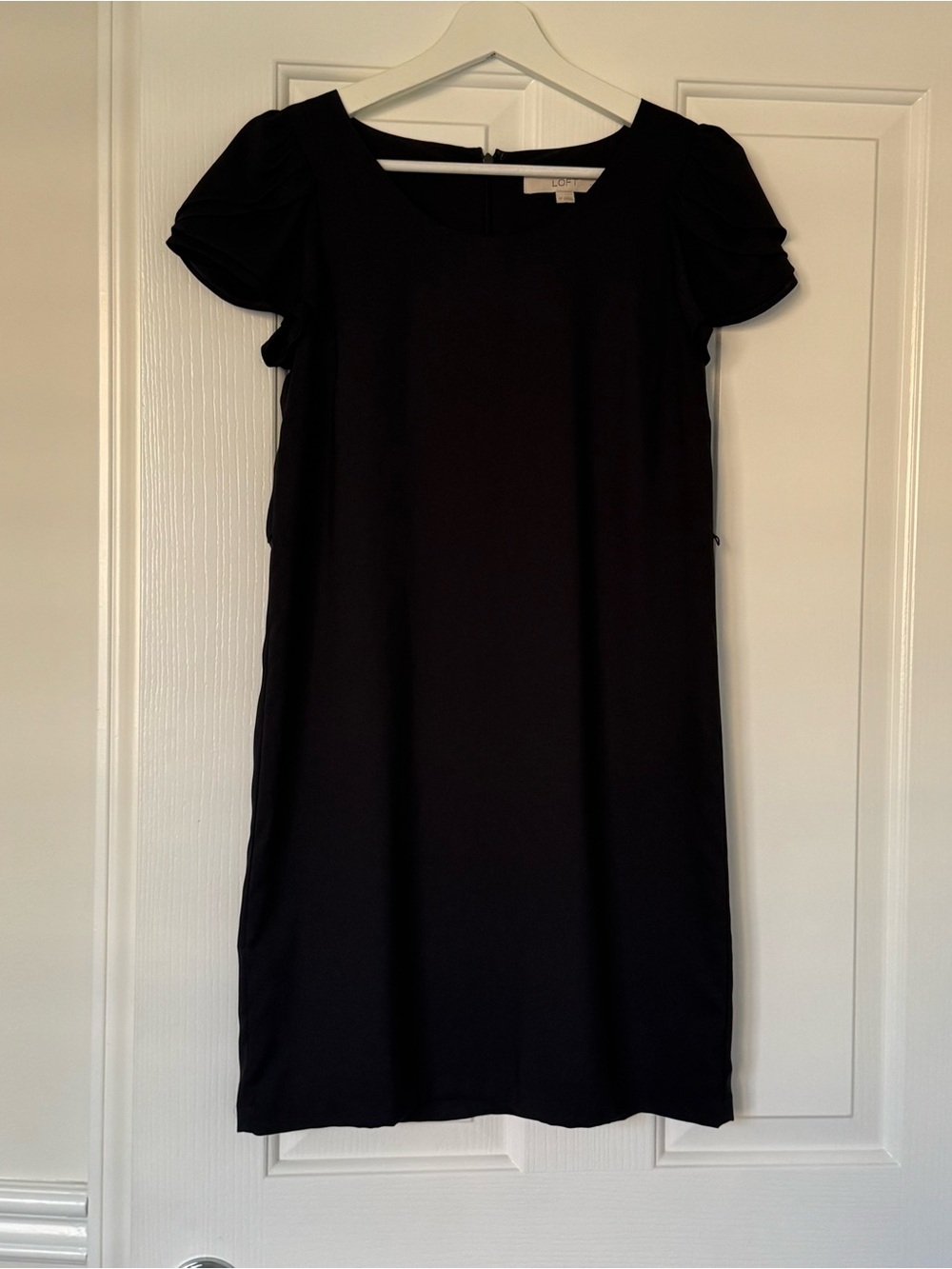 Ann Taylor LOFT black mini dress with ruffle/puff sleeves Petites 0P Pre-Owned